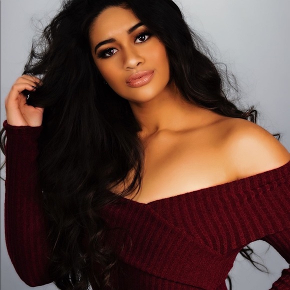 Red Off The Shoulder Dress - Picture 1 of 4